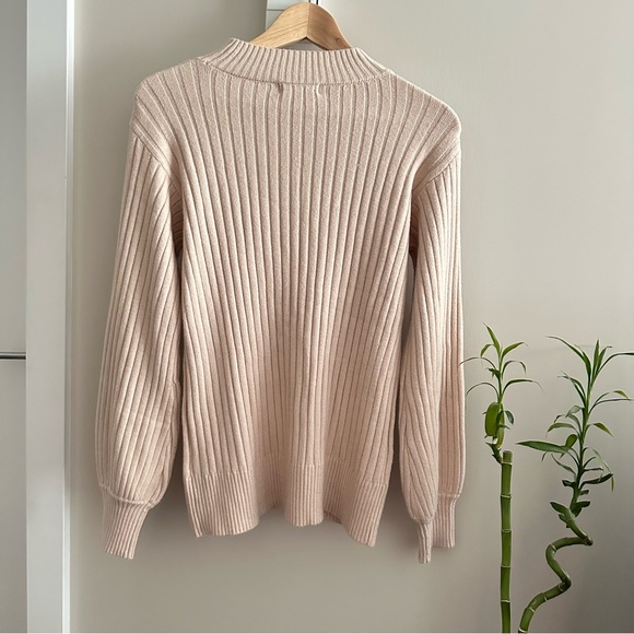 Nwt Hunni’s Beige Ribbed Sweater - Picture 4 of 7